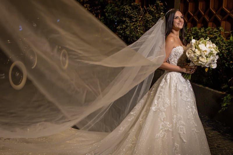 Fotógrafo de Casamento em Atibaia: Flores, Serra e Romantismo em Cada Frame | Ivan Dias Fotógrafo